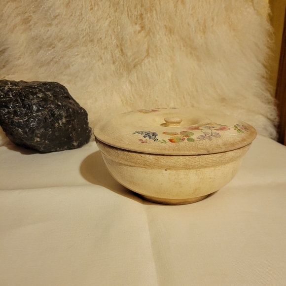Vtg Bak– Serv Guaranteed Oven Proof P. C. P. Co. 1940 Covered Bowl Floral Design - Picture 10 of 11